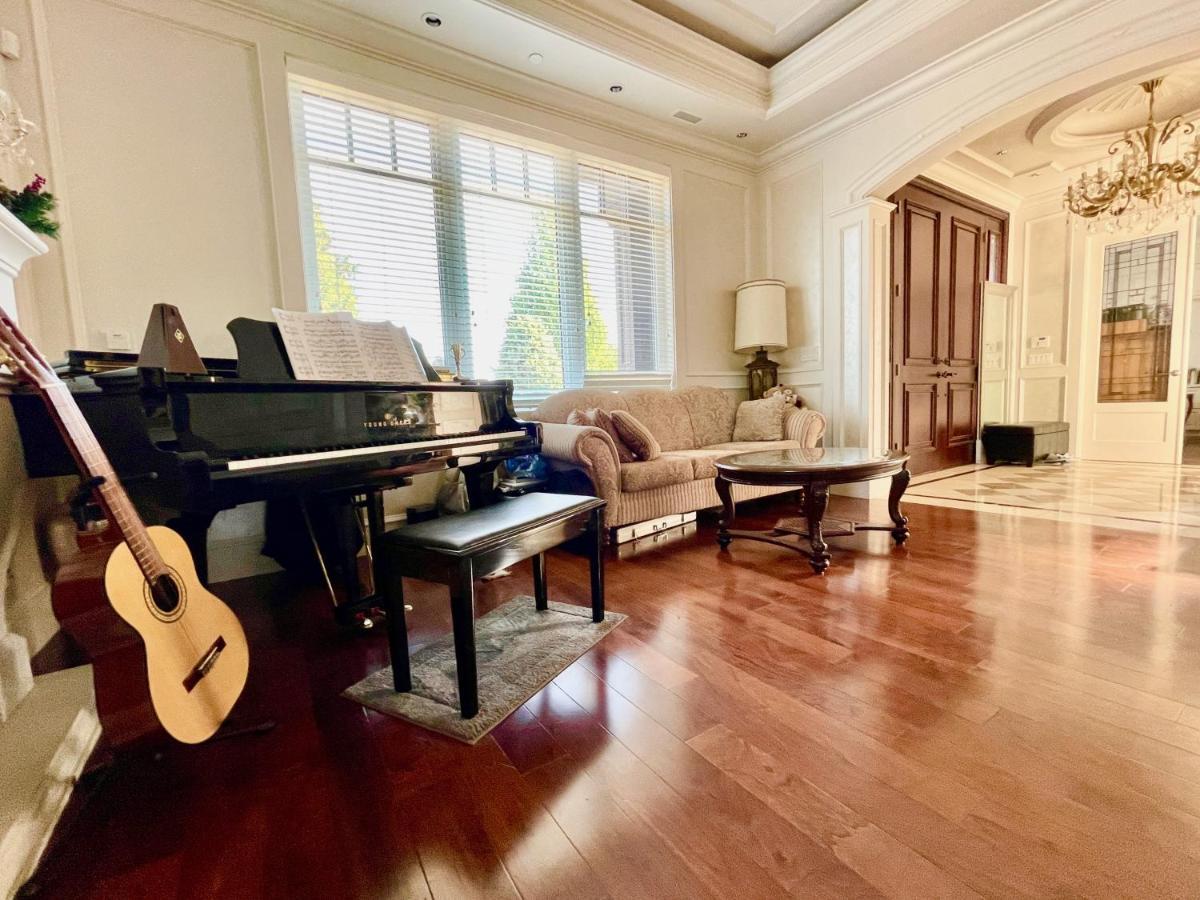 Vancouver Luxury Guesthouse Екстериор снимка