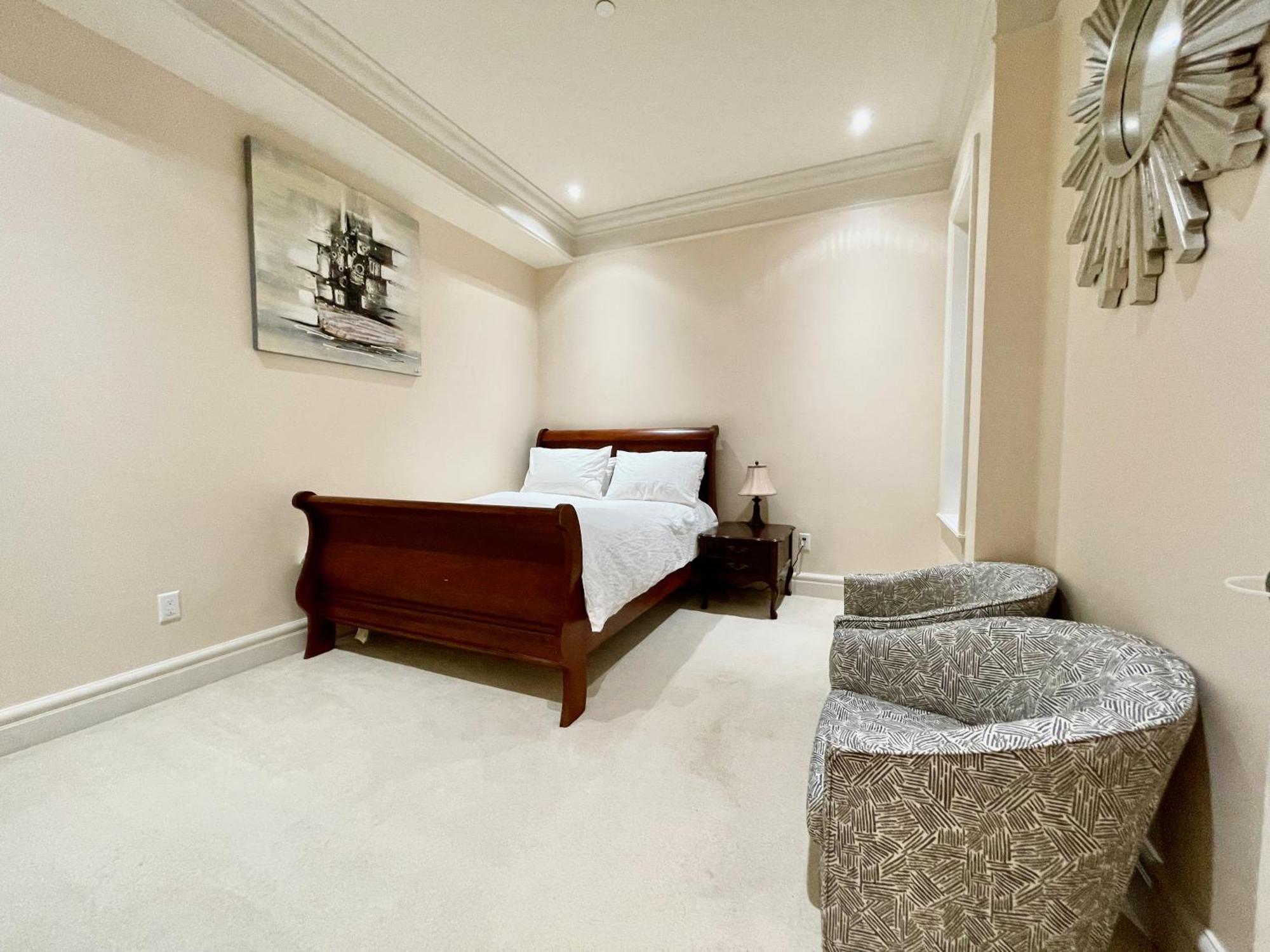 Vancouver Luxury Guesthouse Екстериор снимка